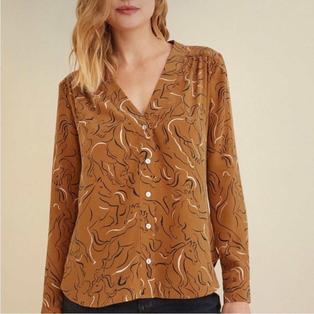 Amour Vert Mustard Yellow Horse Print V-Neck Button Blouse